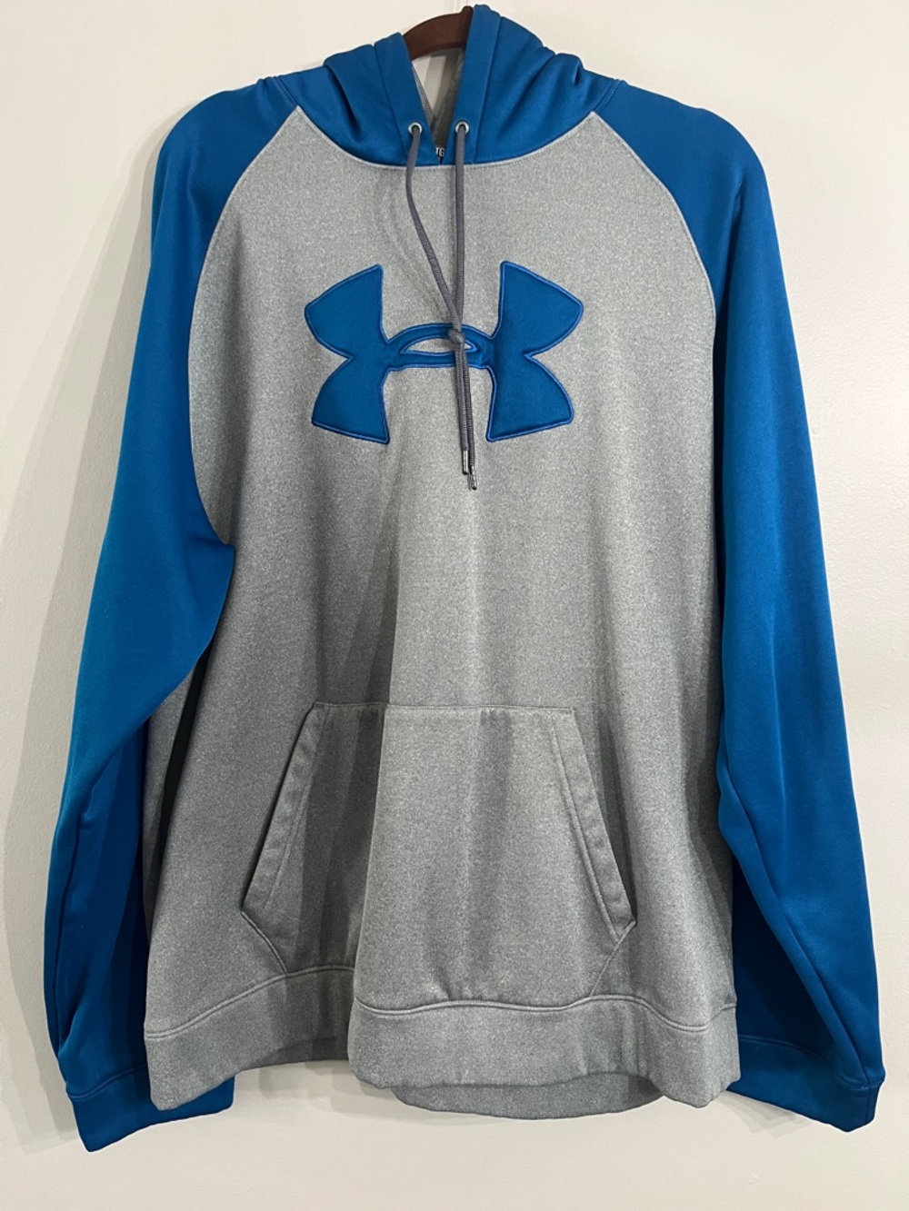 Under Armour Men’s Gray and Blue Pullover Hoodie